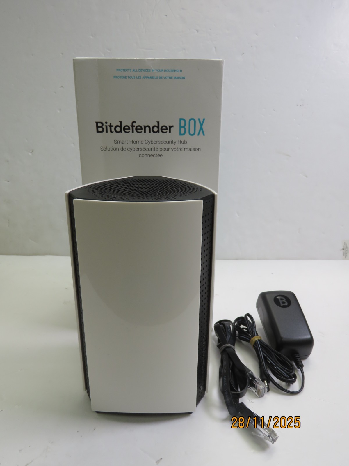 BitDefender BOX Smart Home Cybersecurity Hub – Silver (BT11021000EN) [DT89]