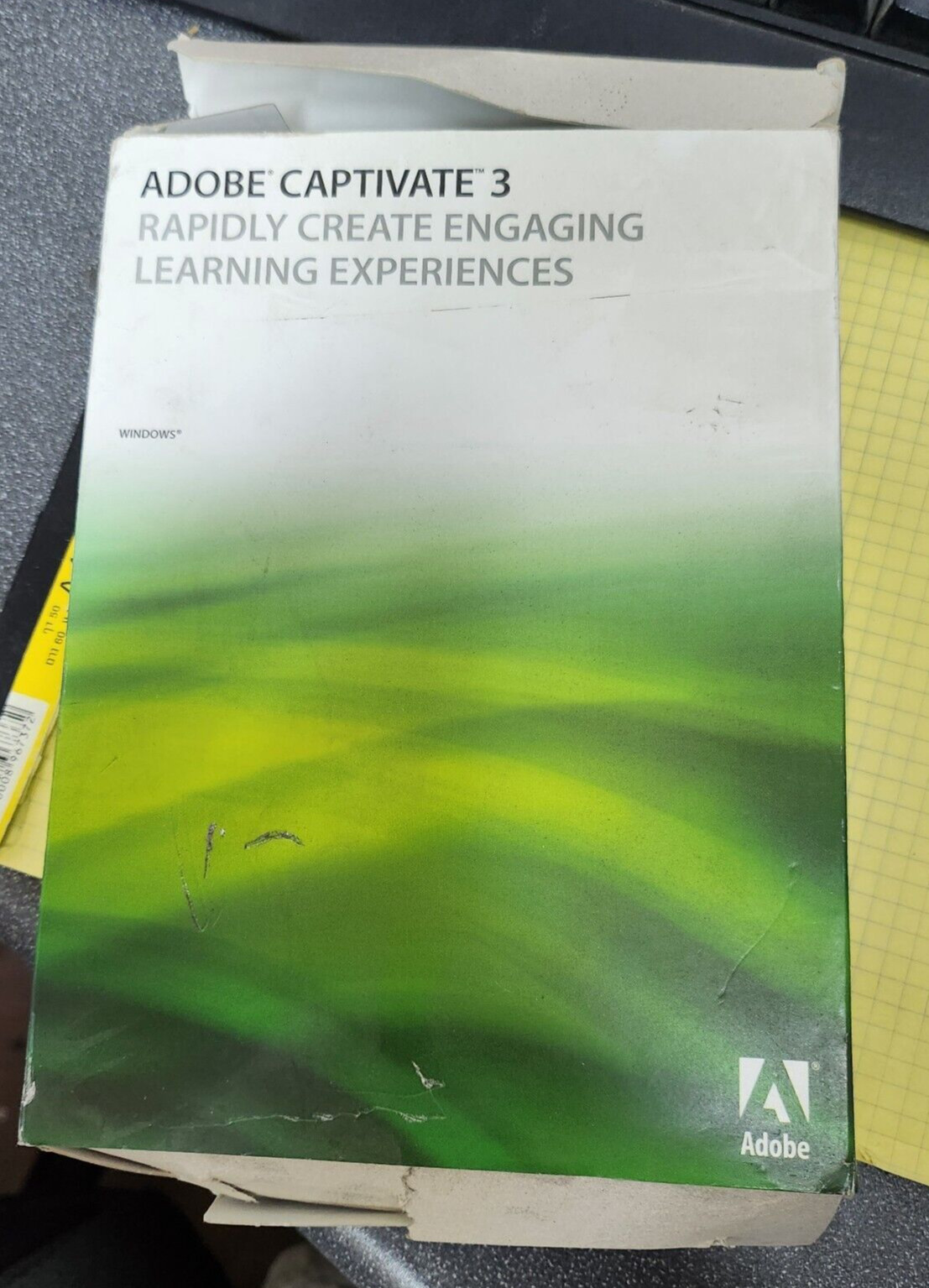 Adobe Captivate 3 w/Serial Number (manual included) CPTV 3.0 WIN RET IE 1PK DVD