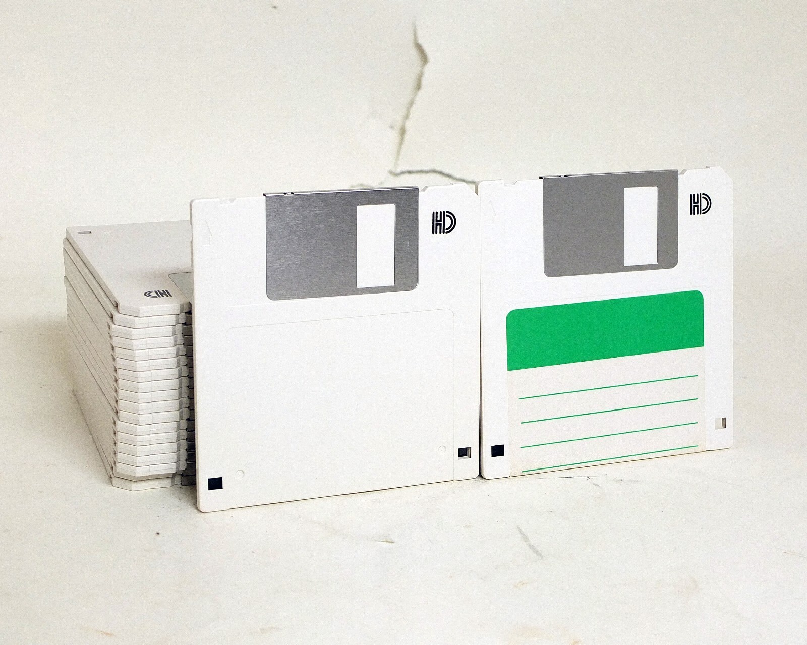 Generic White 3.5 3 1/2 Micro Floppy Discs 37x