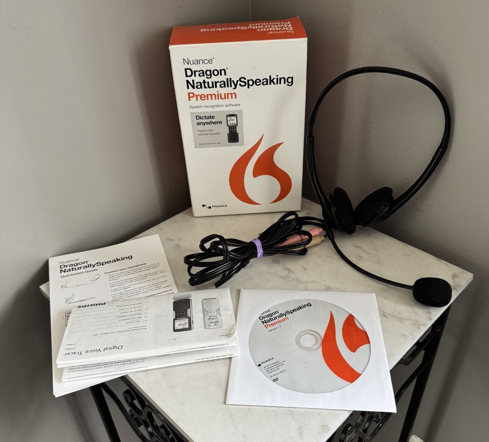 Nuance Dragon NaturallySpeaking Premium 13 software w/ Headset NO RECORDER 🔥🔥