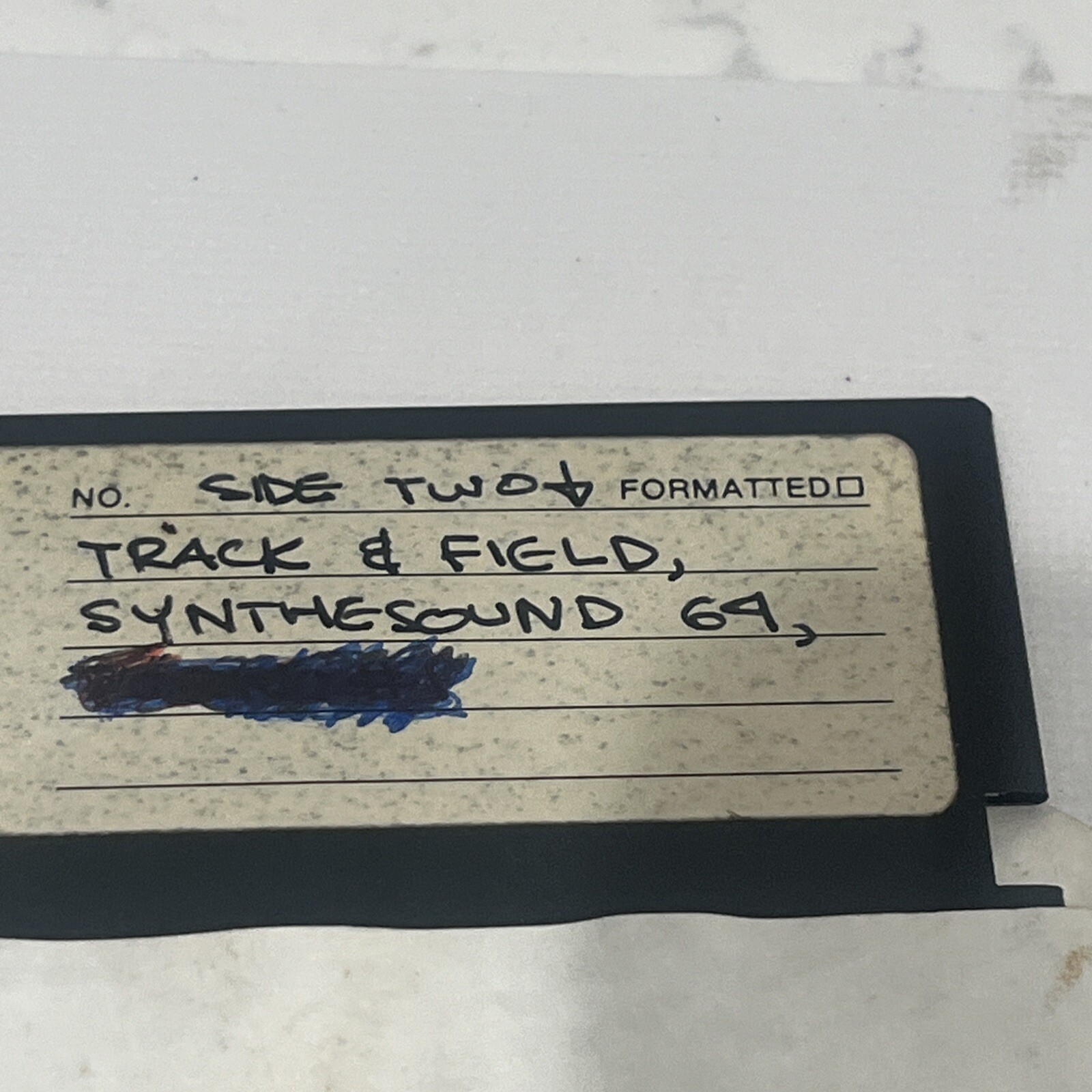 Vintage Mixed Lot of 8 Floppy Discs – May Contain Games (unknown) – Untested