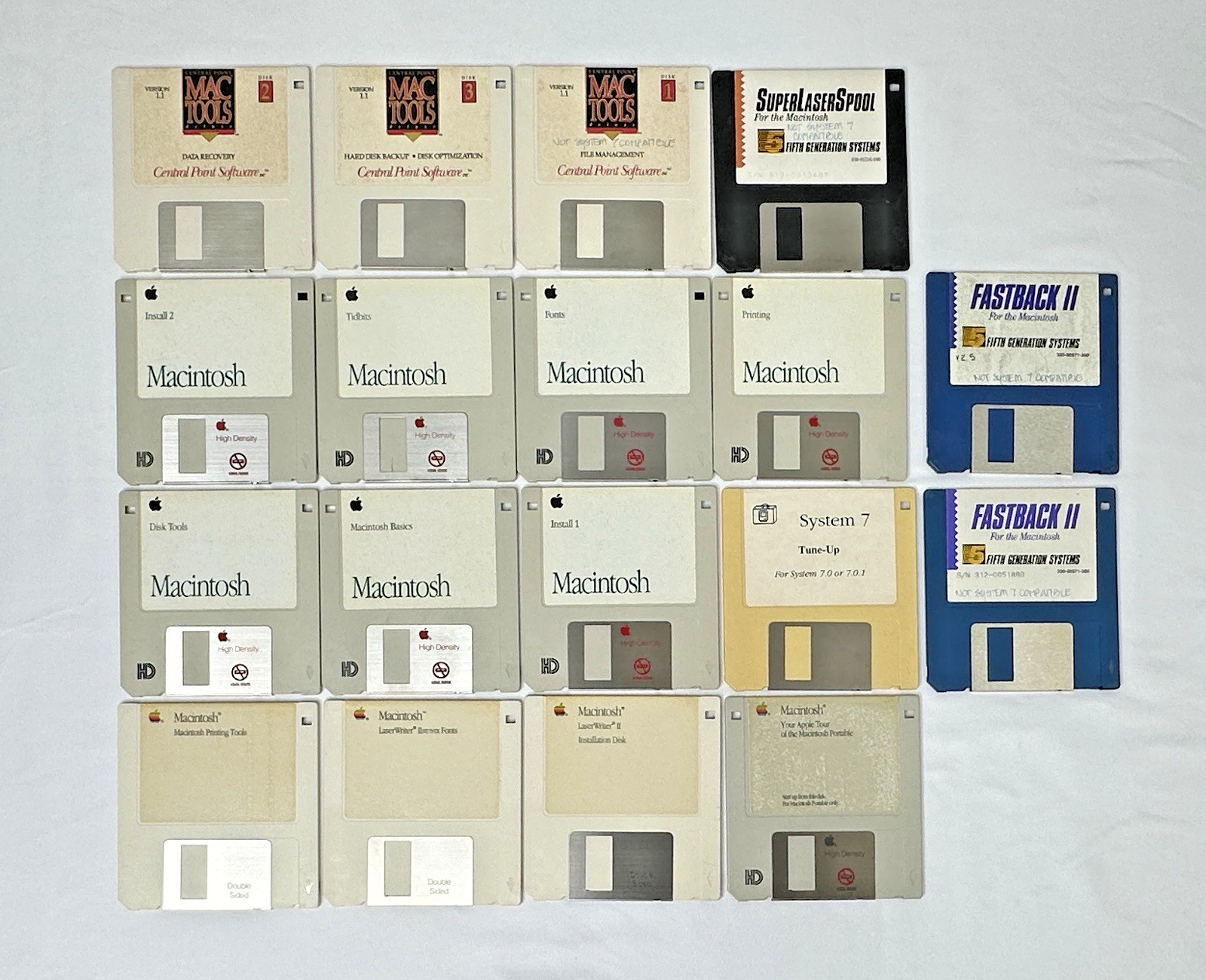 Lot of 18 Vintage Apple Macintosh Software 3.5″ Floppy Disks Lot