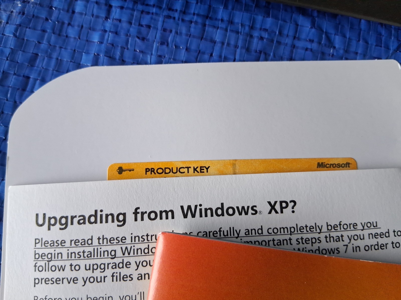 Microsoft Windows 7 Ultimate 32 & 64 Bit DVDs Genuine MS WIN Full Retail Box Key