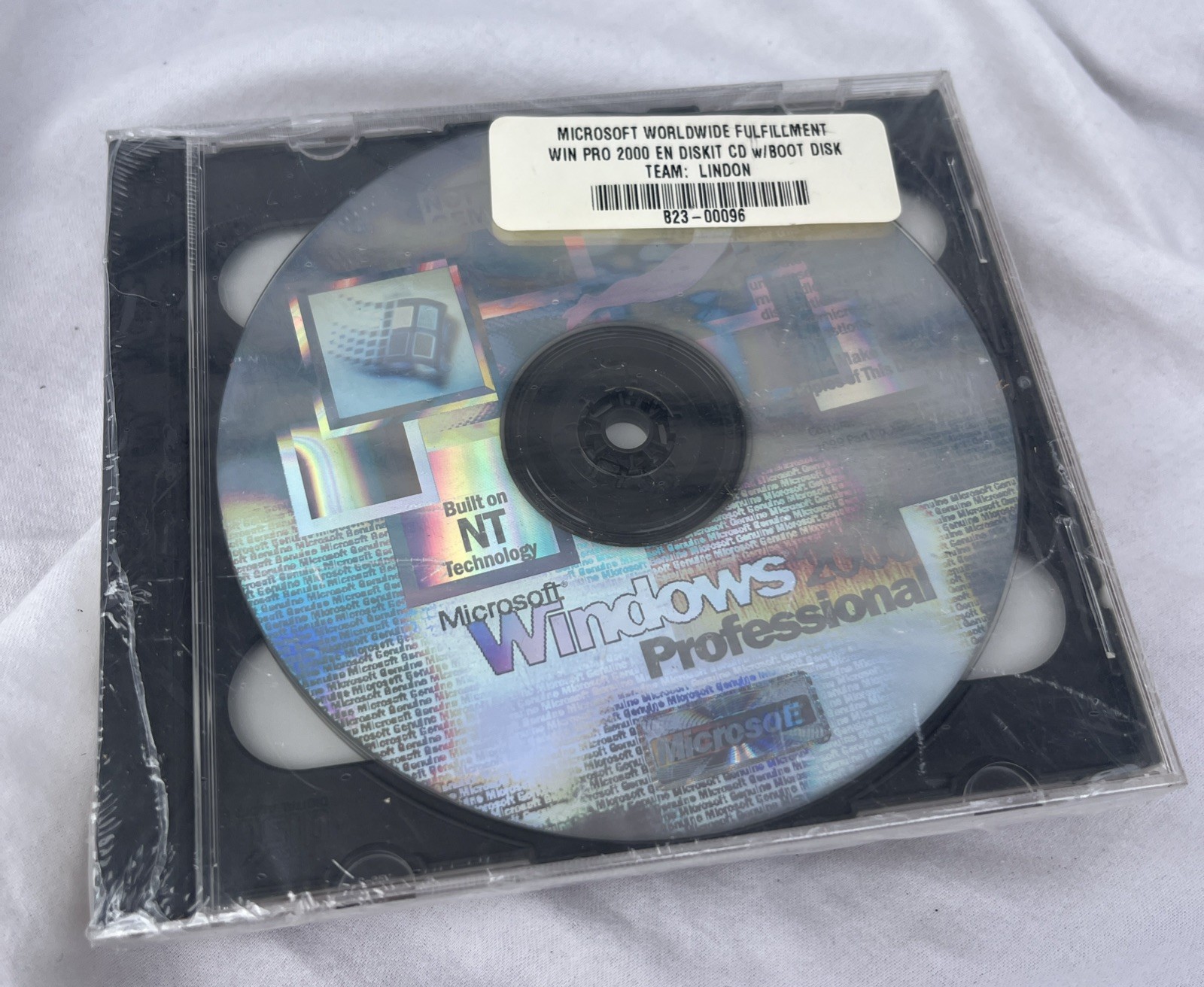 MICROSOFT WINDOWS 2000 PROFESSIONAL FULL OPERATING SYSTEM MS WINDOWS SEALED