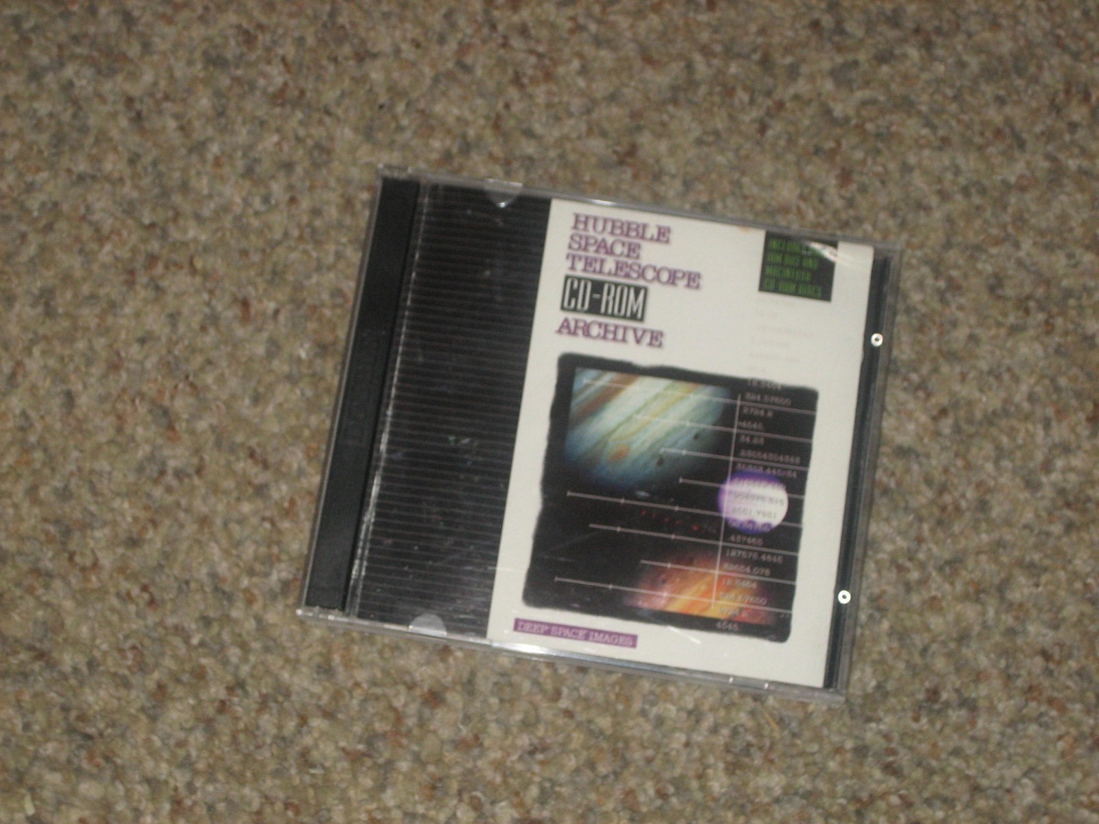 1995 HUBBLE SPACE TELESCOPE CD-ROM ARCHIVE FOR BOTH IBM DOS & MACINTOSH (2 DISKS
