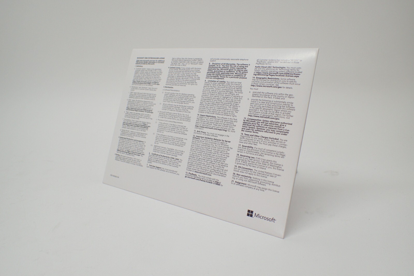 Microsoft Windows Server 2022 Standard DVD Kit 24 Core 50 CAL LICENSE 1PK