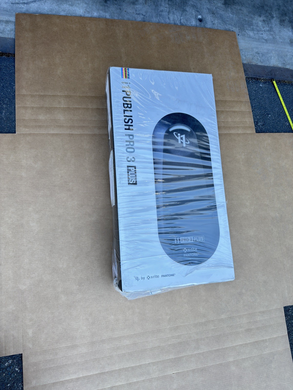 X-Rite i1Publish Pro 3 Spectrophotometer Kit – New in Box