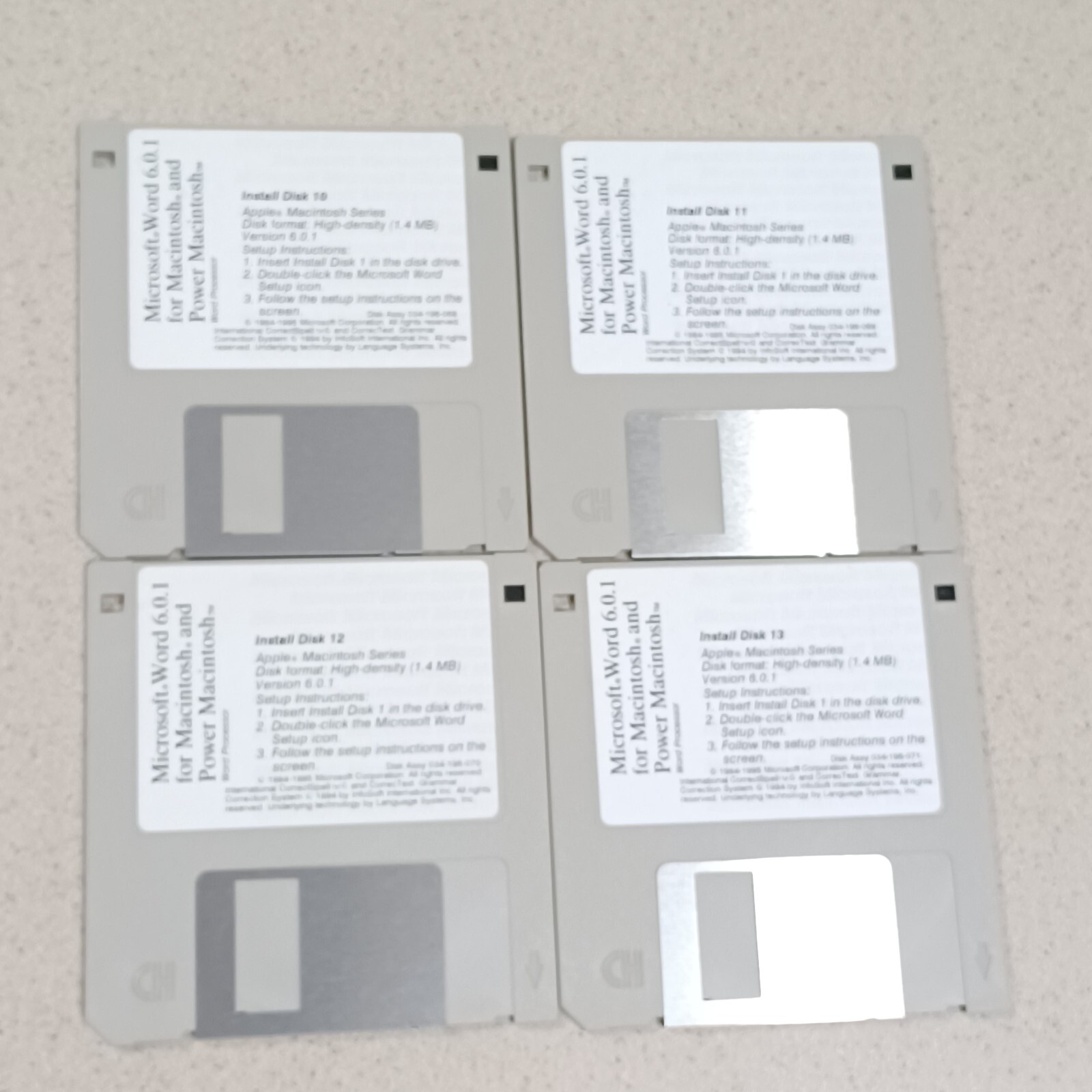 ADOBE PAGEMAKER 6.0 15 DISK & ILLUSTRATOR 6.0 7 DISKS FOR PC PLUS OTHER DISKS.