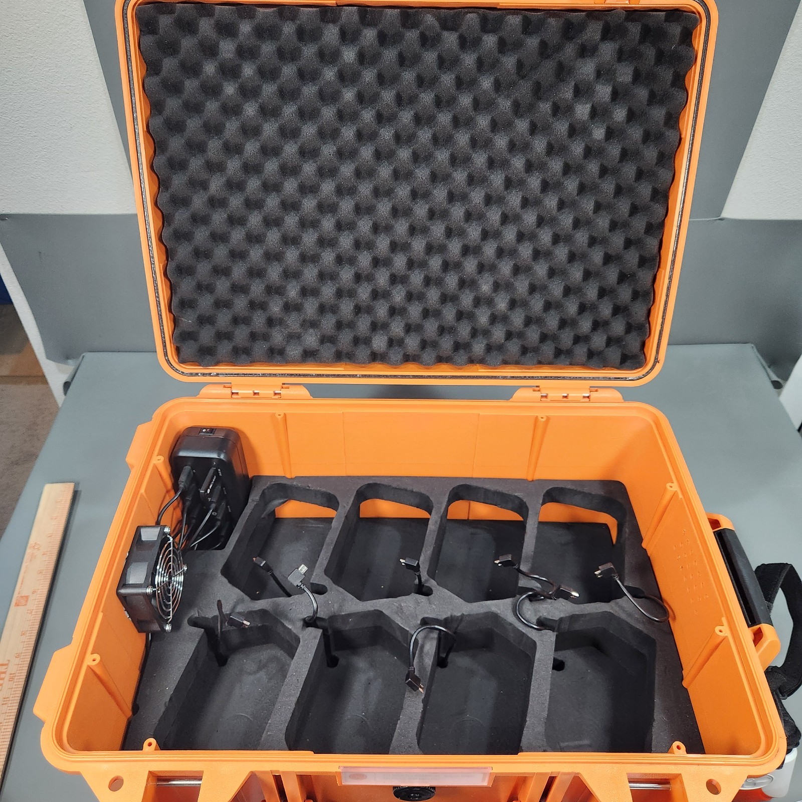 ClassVR Avantis CVR-155-A VR Headset Kit of 8 w/ Charging Rolling Case Tested