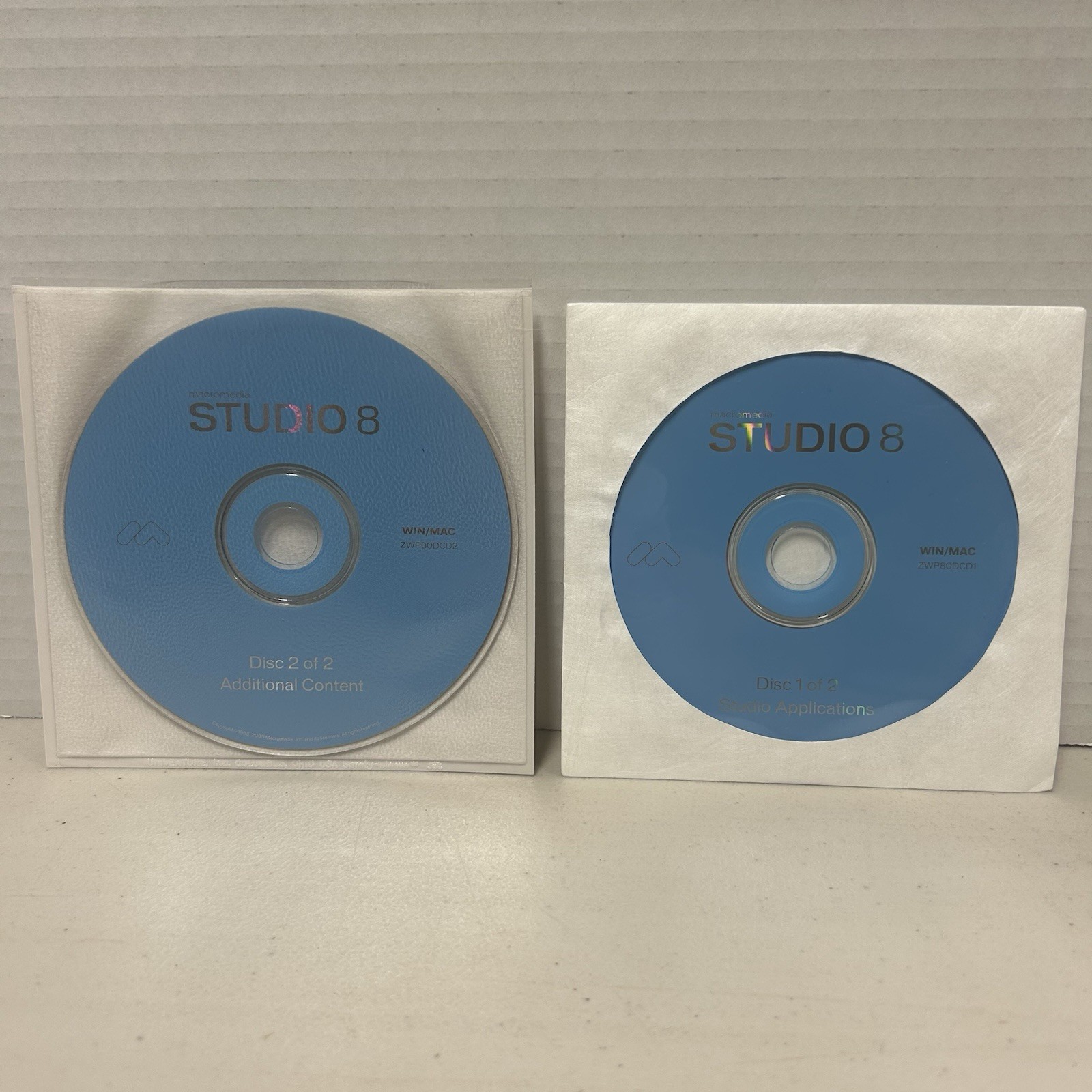 Macromedia Studio 8 UPGRADE Win/Mac 2 Disc Set – VERY GOOD CONDITION!!!!