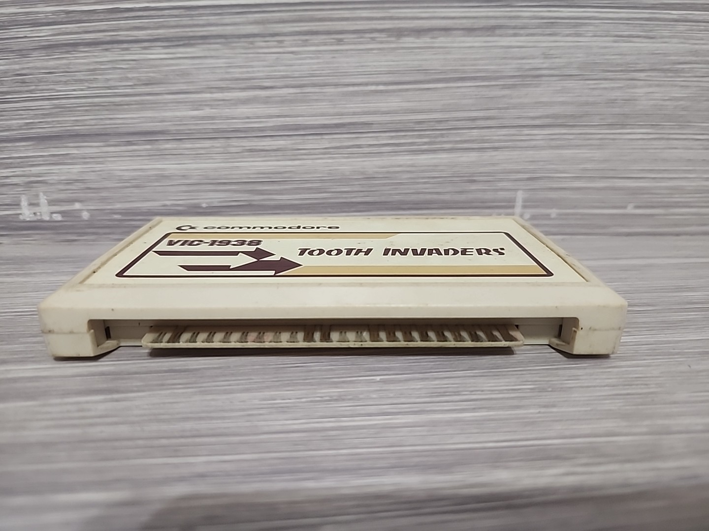 Vintage – Commodore Vic-1938 – Tooth Invaders Cartridge Only