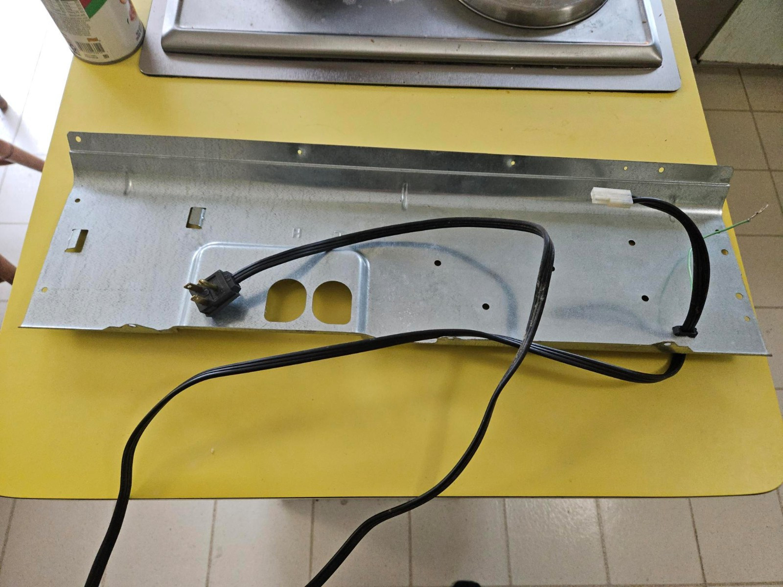 OEM GE PANEL BACK WH46X337 with electrical cord.
