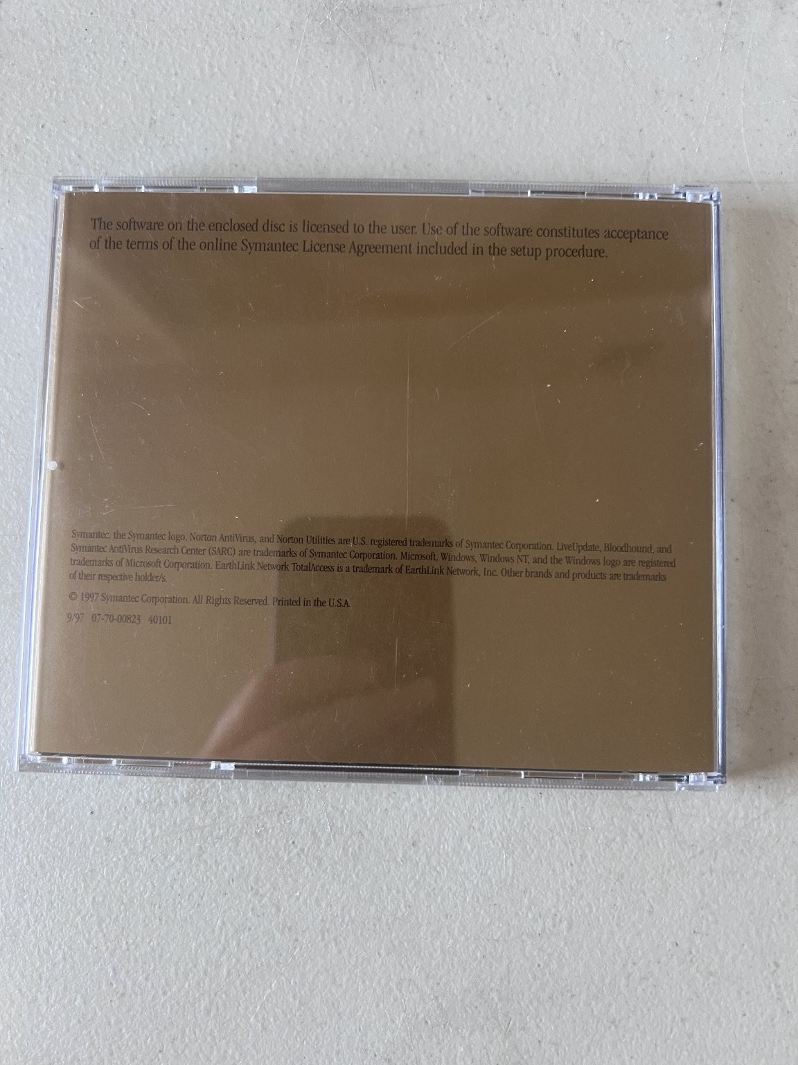 Symantec Norton AntiVirus Deluxe Version 4.0 CD-ROM Software 1997