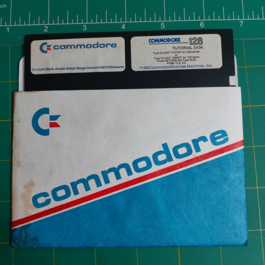 Commodore 128 Tutorial 1985 Test/Demo 5.25″ Disk Disc