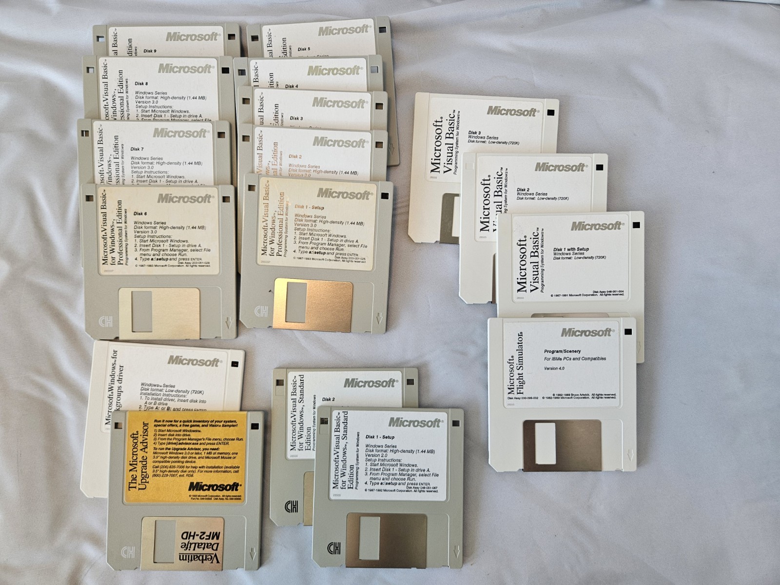 Vintage Microsoft Visual Basic Windows Software 3.5″ Floppy Disks