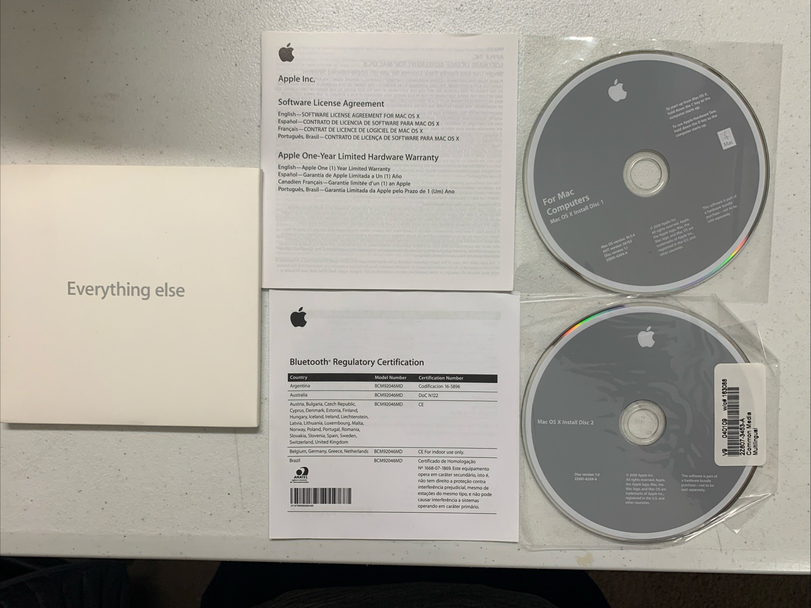 Apple iMac OS x 10.5.4 Everything Else Install Disc Install Discs & Manual 2008