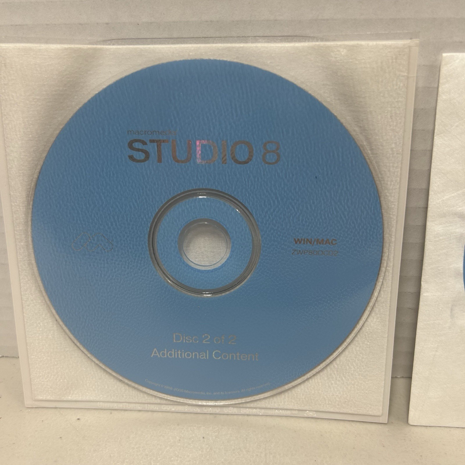 Macromedia Studio 8 UPGRADE Win/Mac 2 Disc Set – VERY GOOD CONDITION!!!!