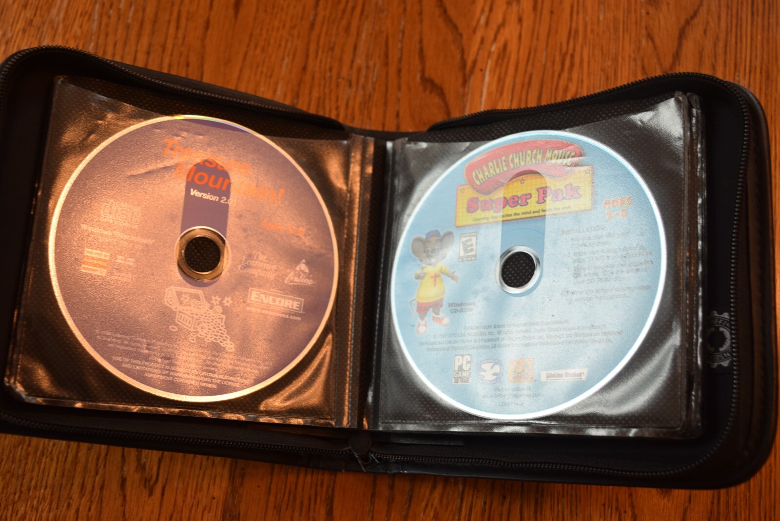 Lot 8 CD Case Learning Games, Abnormal Psychology Live, Winnie the Pooh Spelling