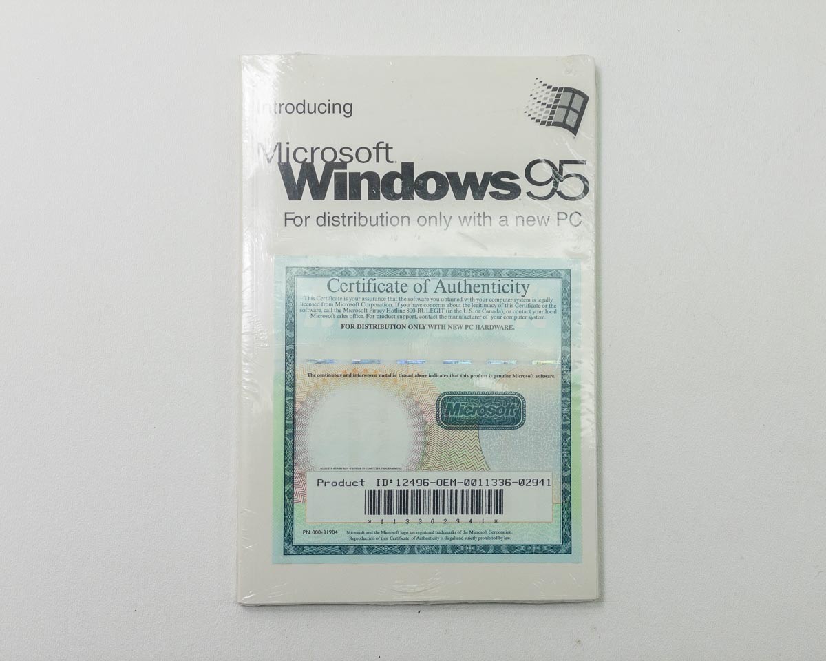 Microsoft X03-32822 Introducing Windows 95 Booklet & CD