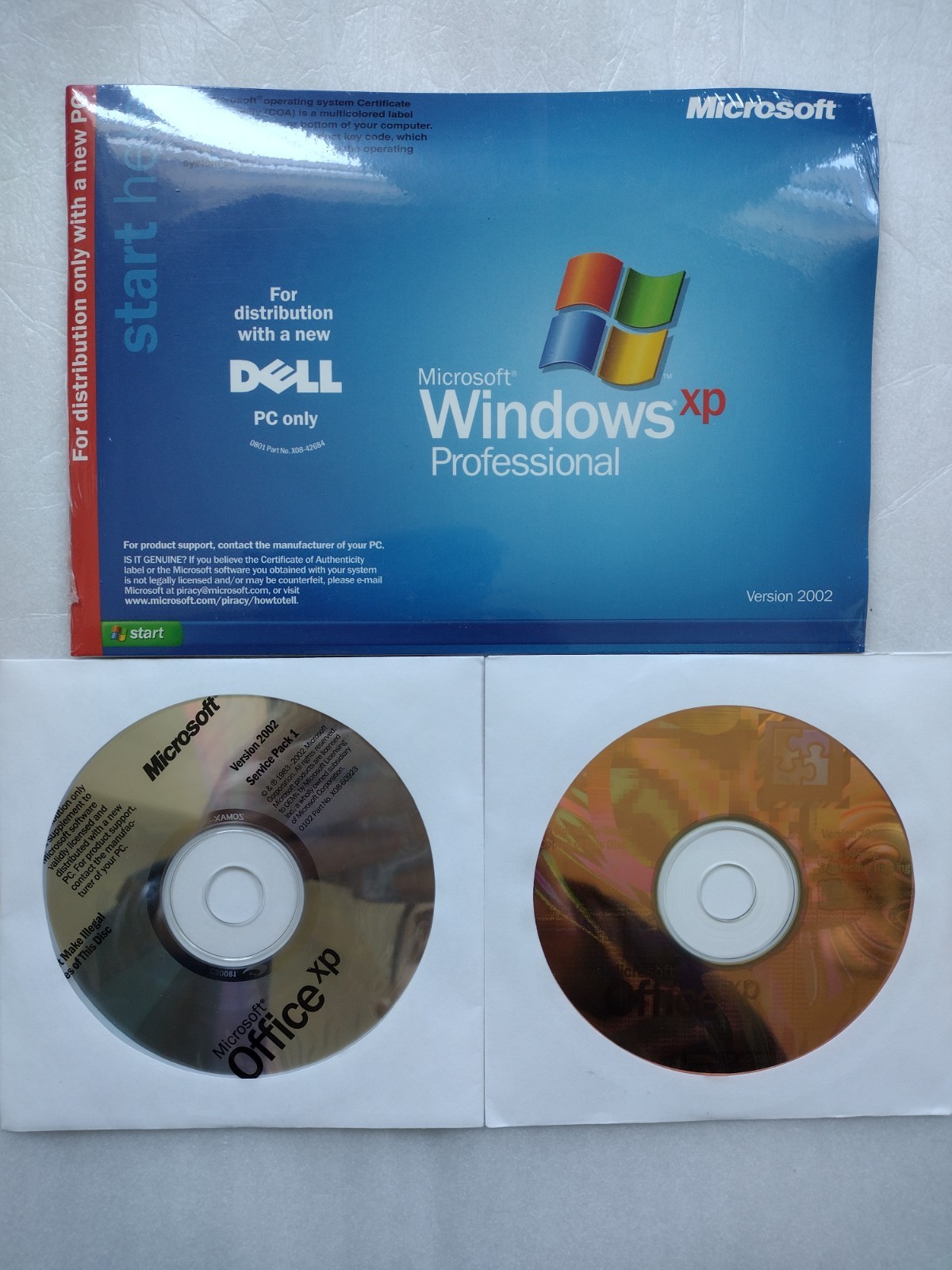 Dell® Microsoft® Windows® XP Professional SP1 Reinstallation CD 2002 & Office XP