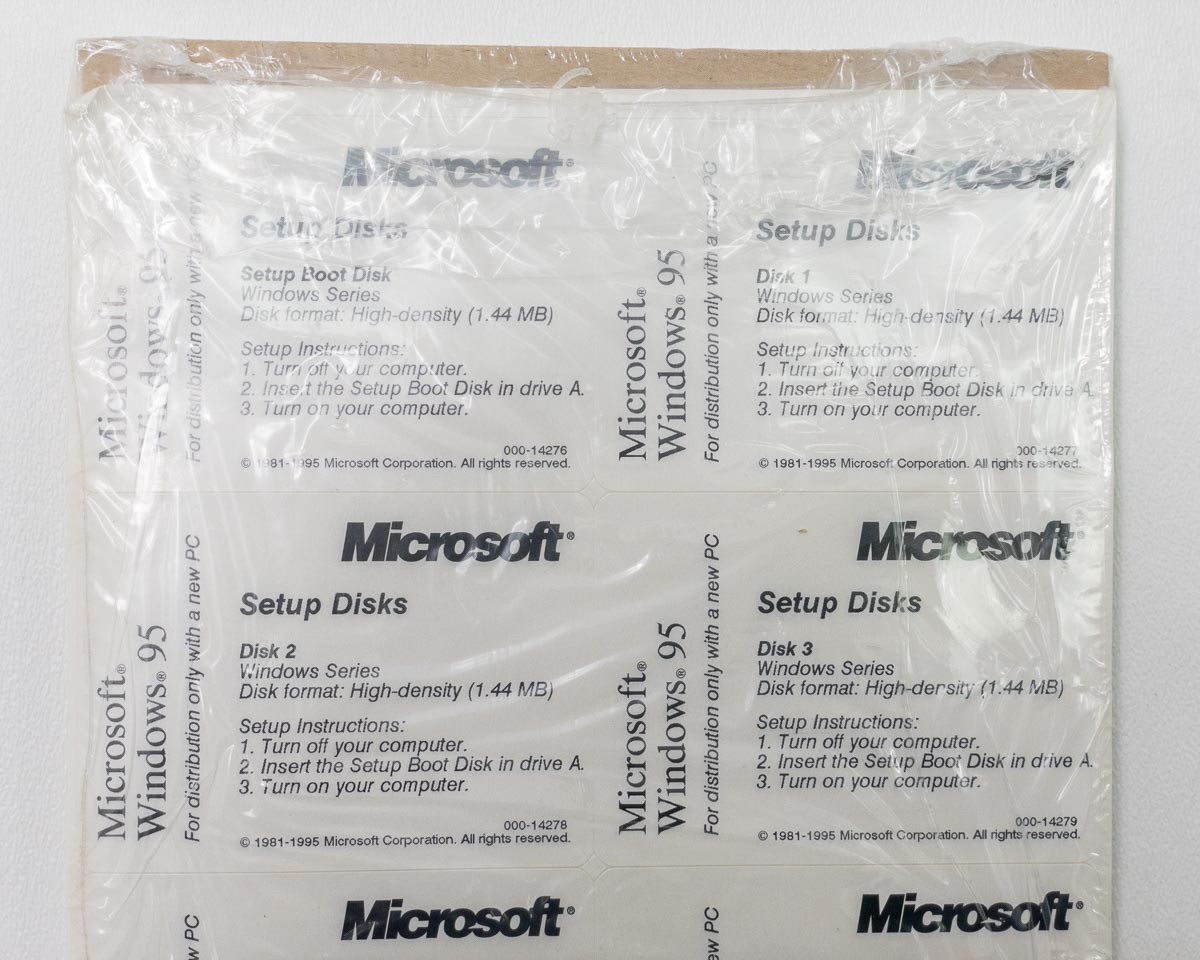 Microsoft X03-32822 Introducing Windows 95 Booklet & CD