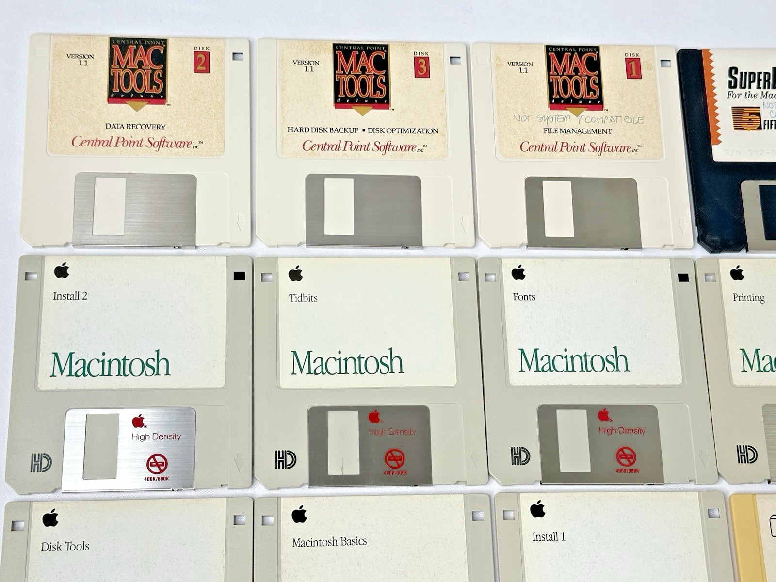 Lot of 18 Vintage Apple Macintosh Software 3.5″ Floppy Disks Lot