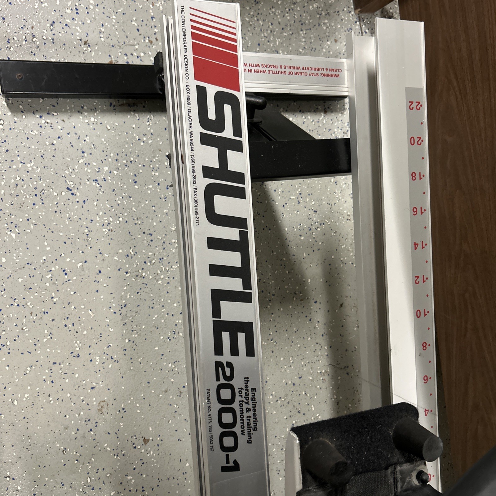 Shuttle Systems – Contemporary Design 2000-1 Resistance Machine