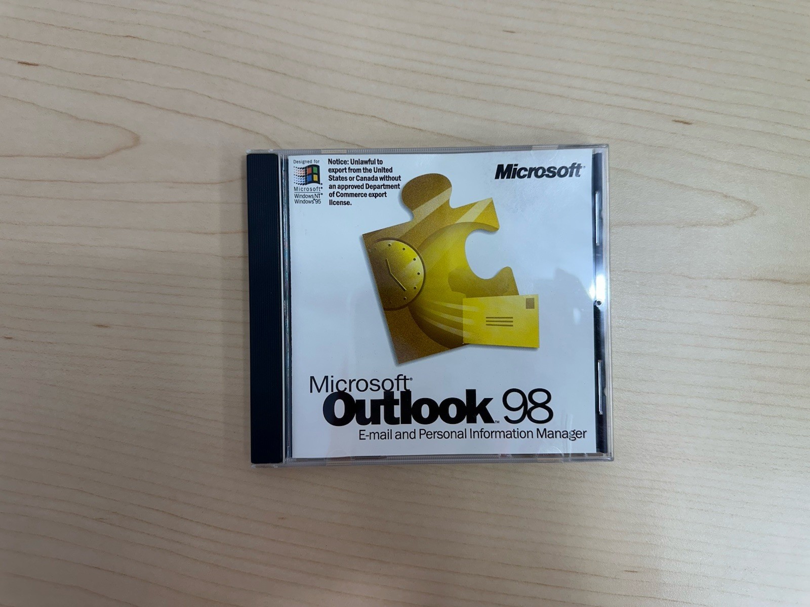 Microsoft Outlook 98 E-mail And Personal Information Manager PC software + key