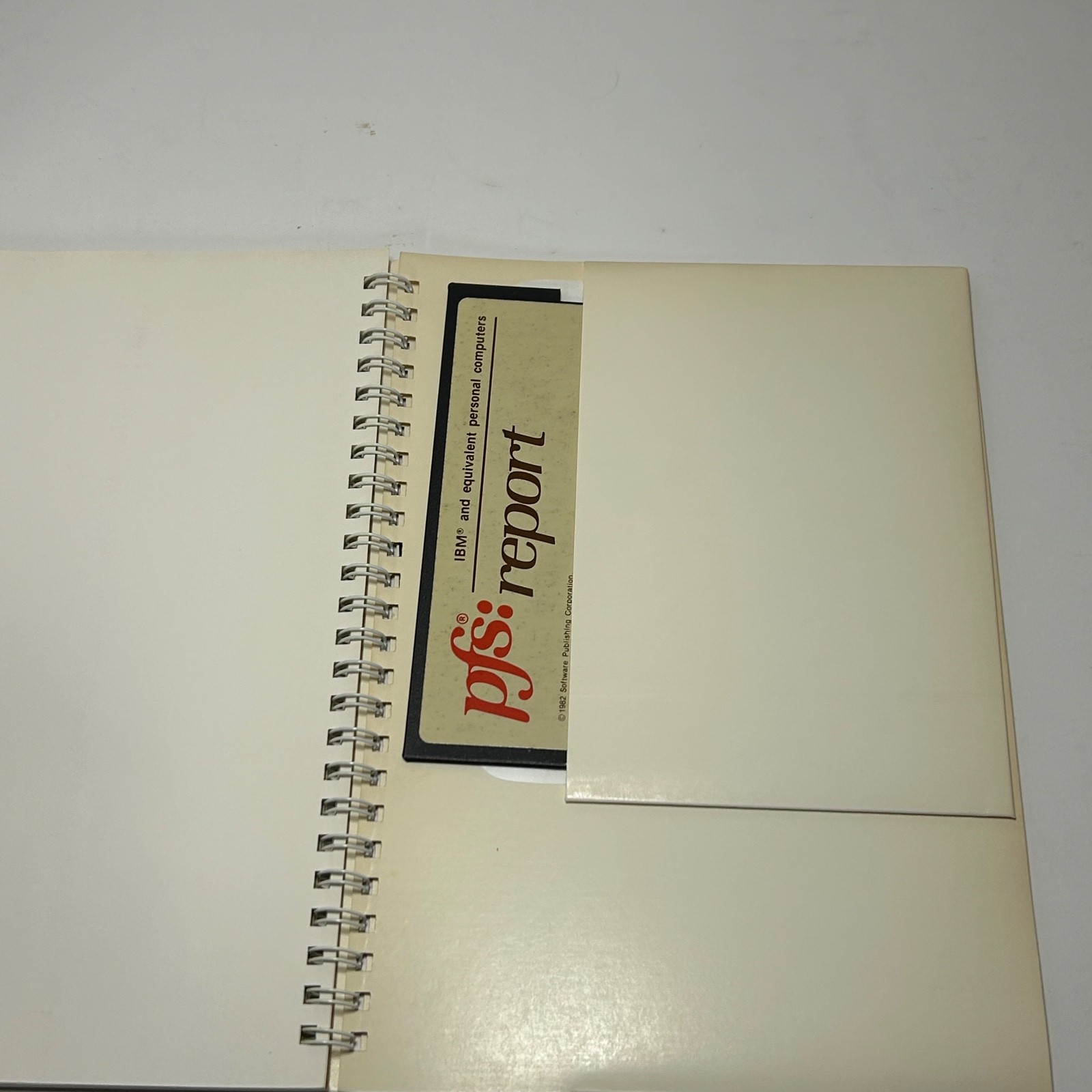 PFS: Report PC IBM DOS Software & Manual 1982 5.25″ Floppy Disks