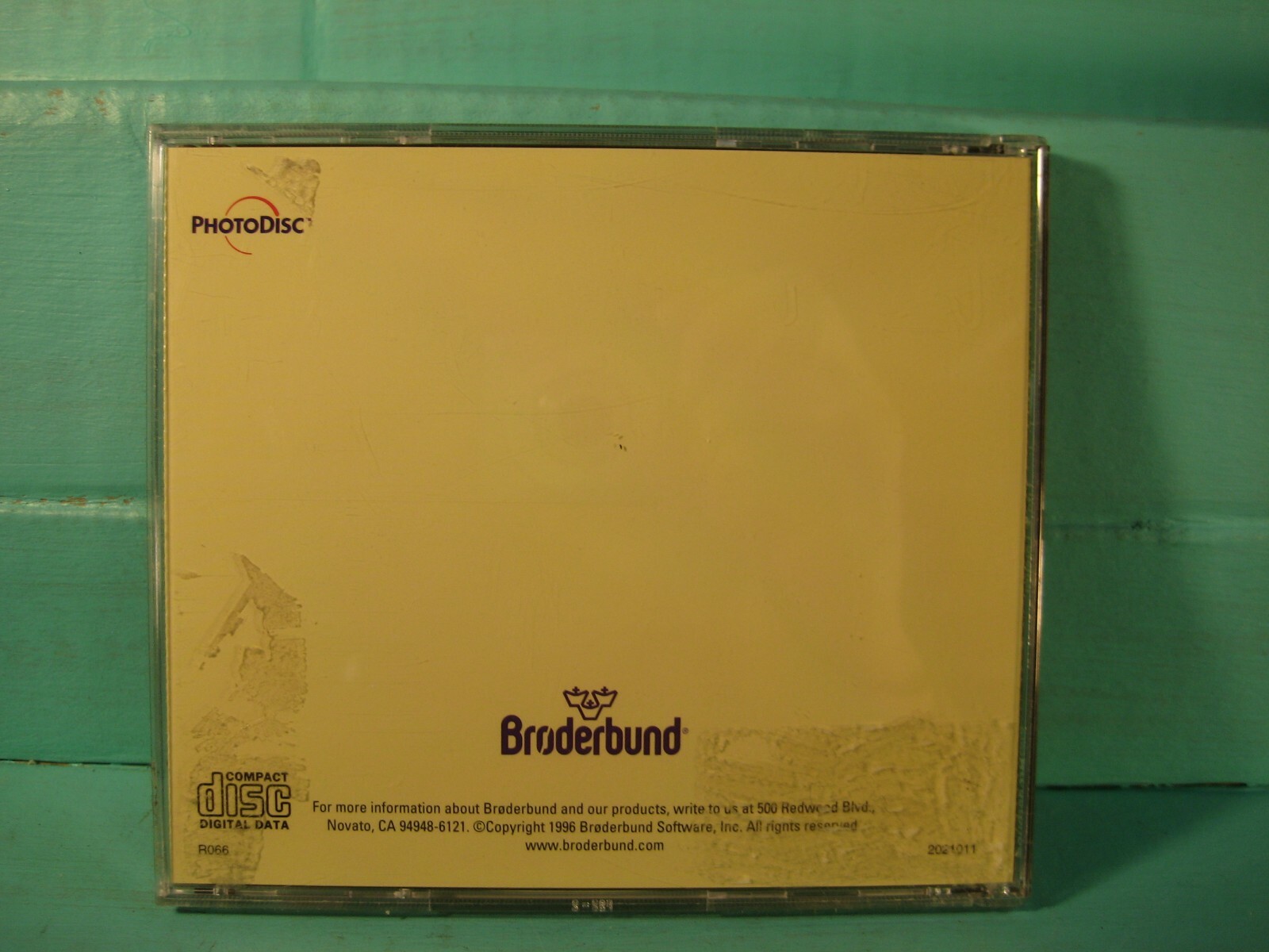 Broderbund Photo Folios for The Print Shop – Life & Leisure Photo Clip Art CD