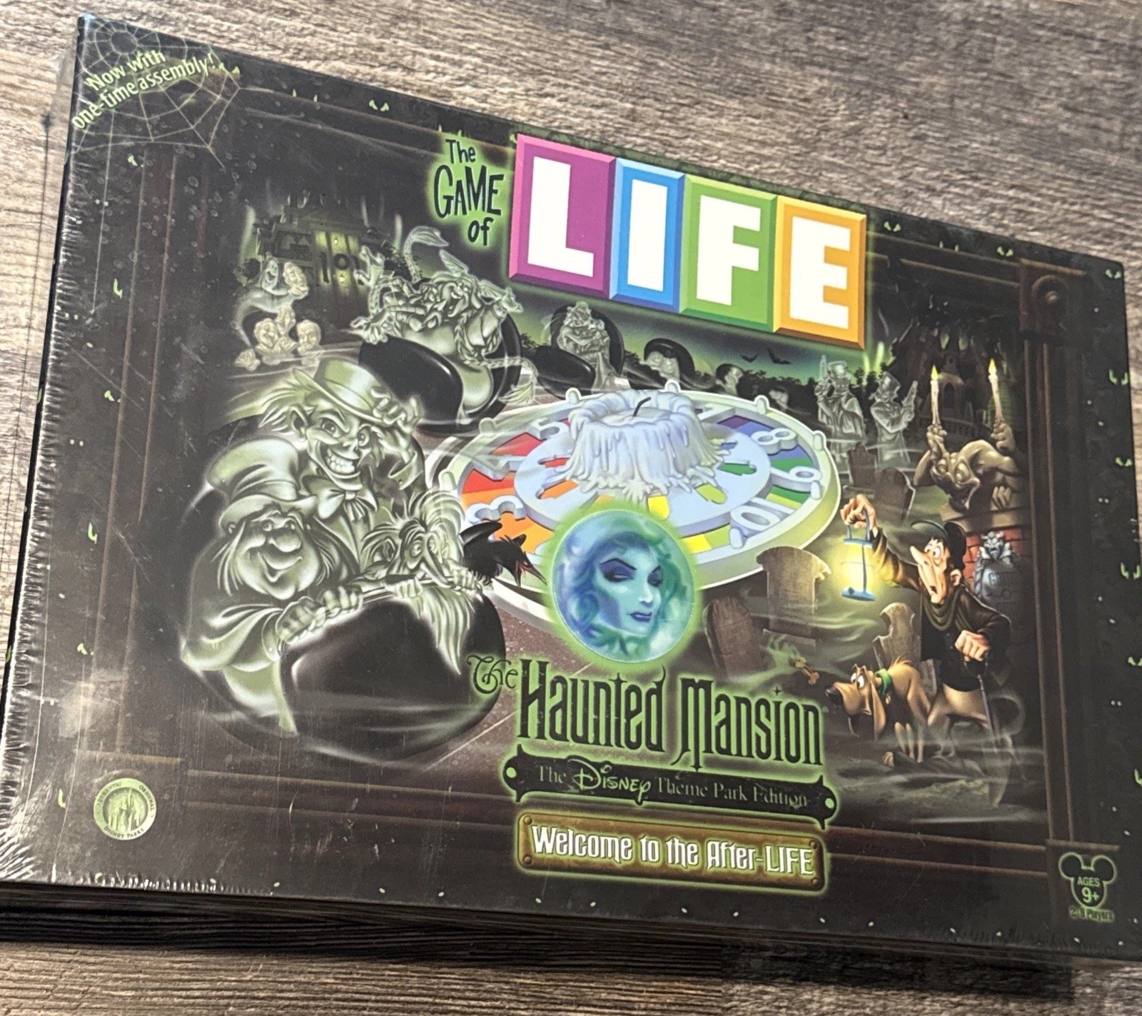 New Sealed Disney Theme Parks Exclusive The Game of Life Haunted Mansion Edition