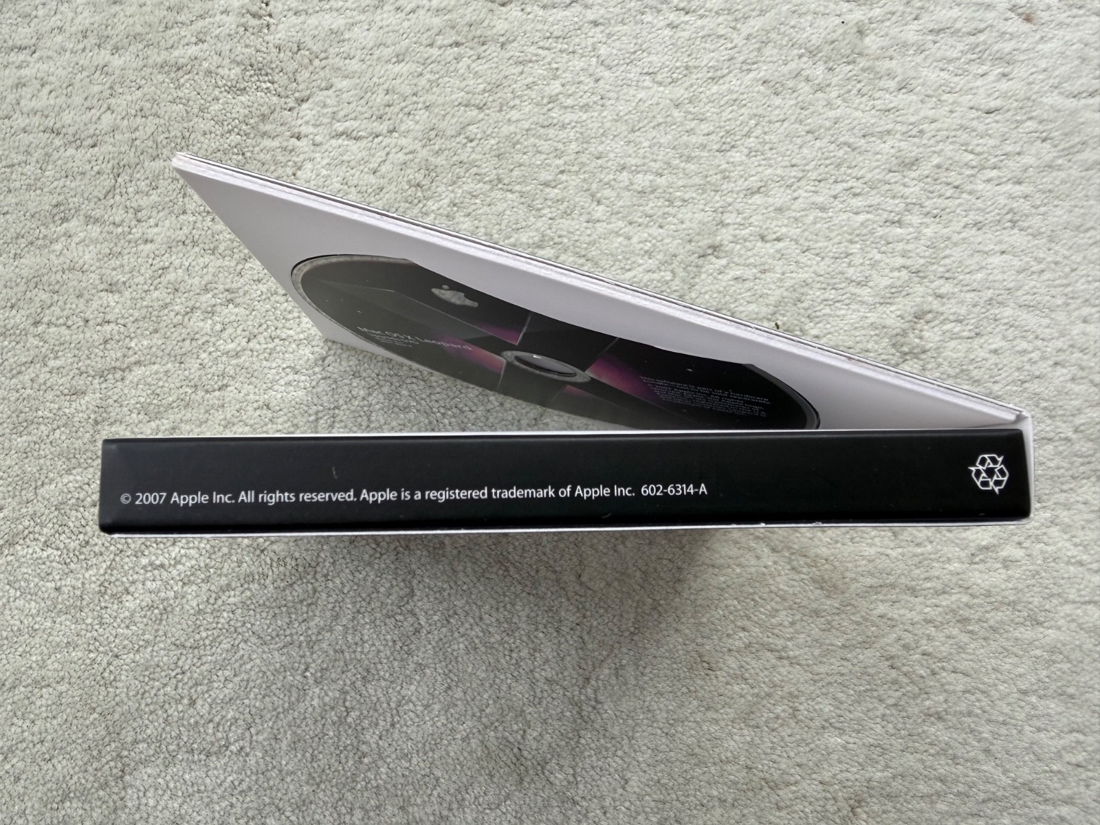 2007 Apple Mac OS X Leopard Version 10.5 Install DVD MB021Z/A +Manual & Stickers