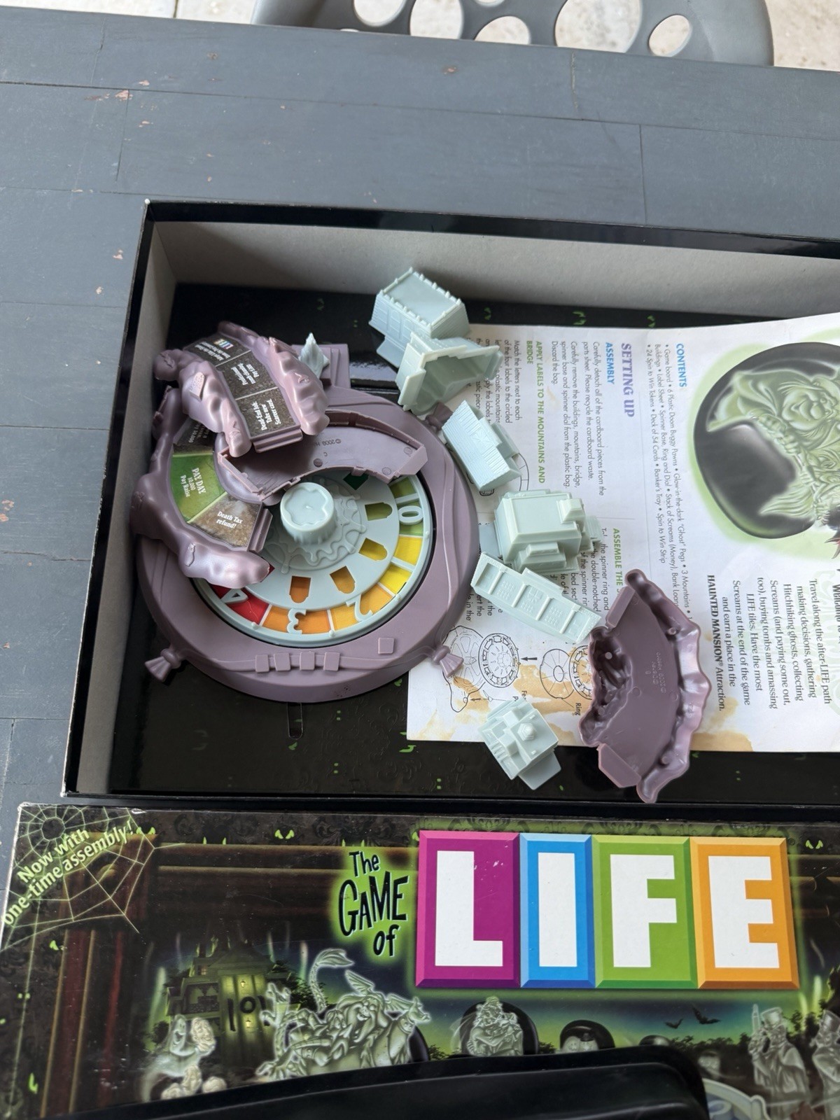 2009 The Game of LIFE The Haunted Mansion Disney Theme Park Edition complete