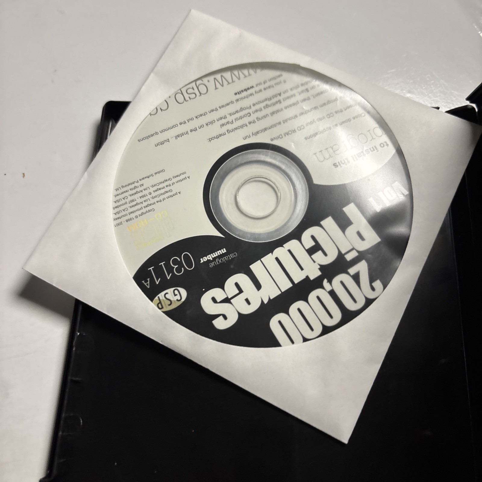Cards & Invites & 20,000 Clip Art PC CDROM