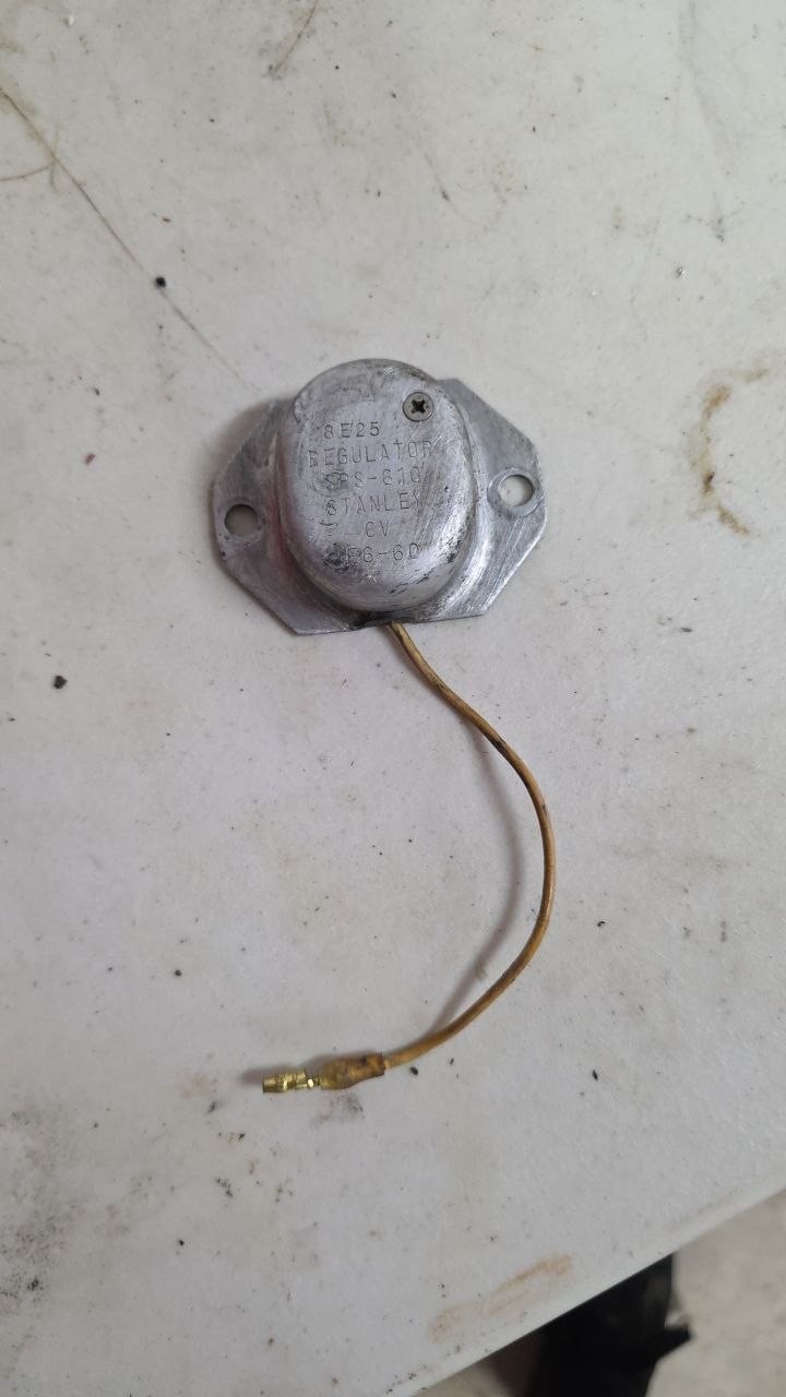 1977 Yamaha XT500 6V Voltage Regulator Stanley 2F6-60 OEM 2F6-81910-60 TT500
