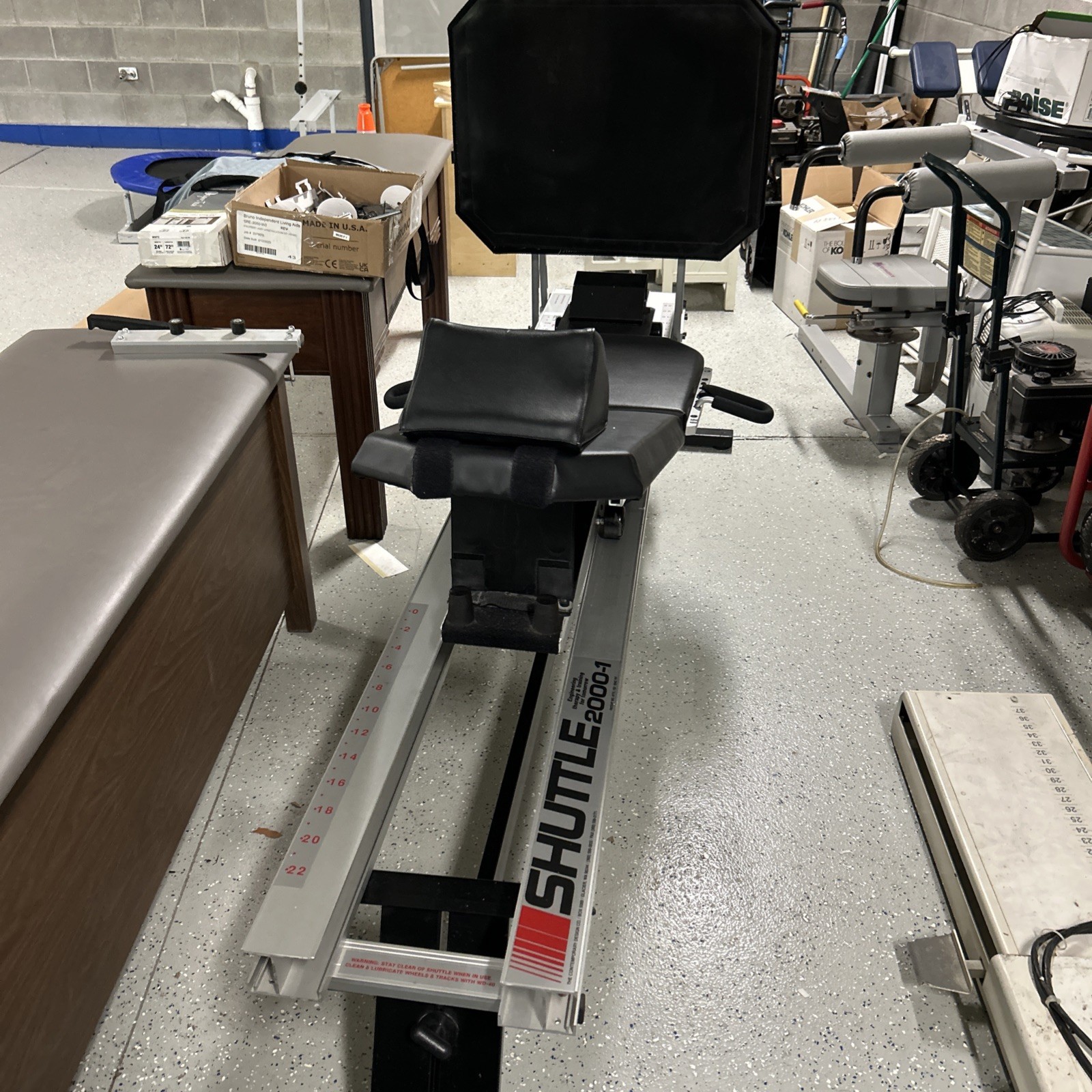 Shuttle Systems – Contemporary Design 2000-1 Resistance Machine