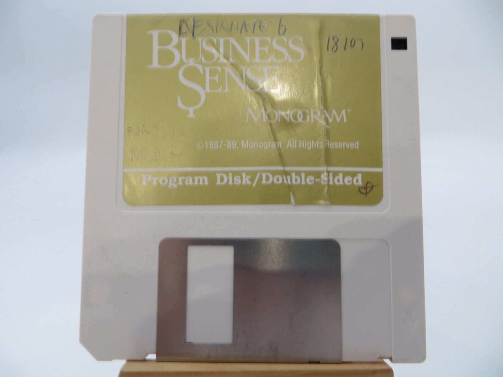 3.5″ Floppy Disk BUSINESS SENSE Monogram 1989 Computer Program Disc