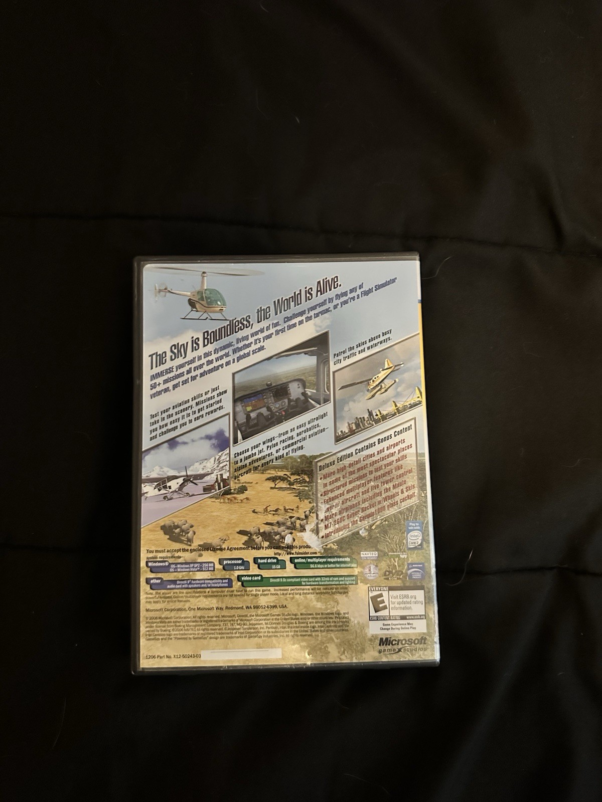 Microsoft Flight Simulator X Deluxe Edition DVD for Windows XP, English