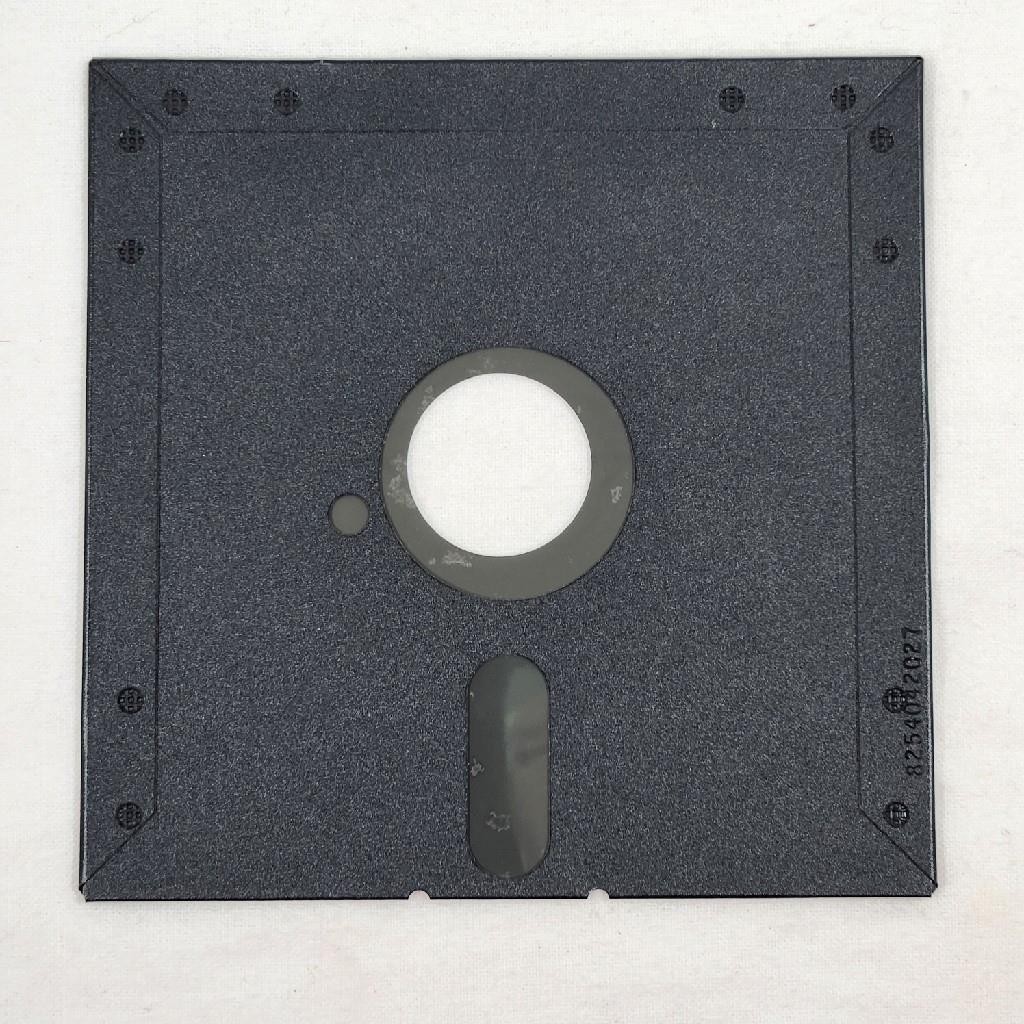 Platoon by 1986 Helmdale Film Corp for Commodore 64/128 C64 5.25″ Floppy Disk