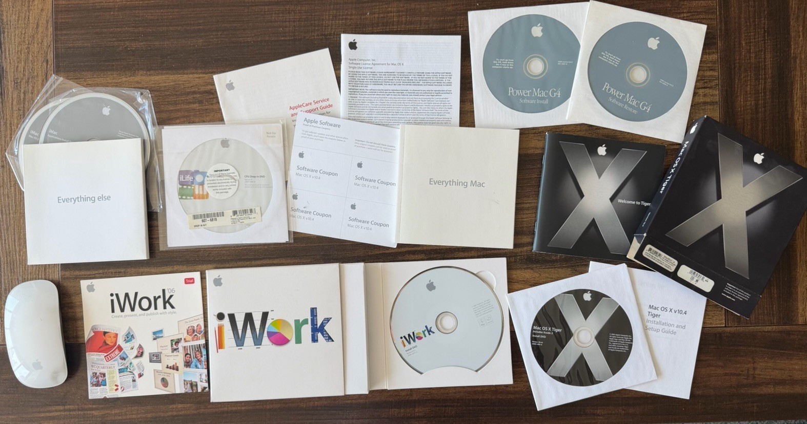 Apple Mac OSxTiger v10.4 CD-ROM, Power Mac G4, iWork, iLife, iMac DVD LOT CLEAN