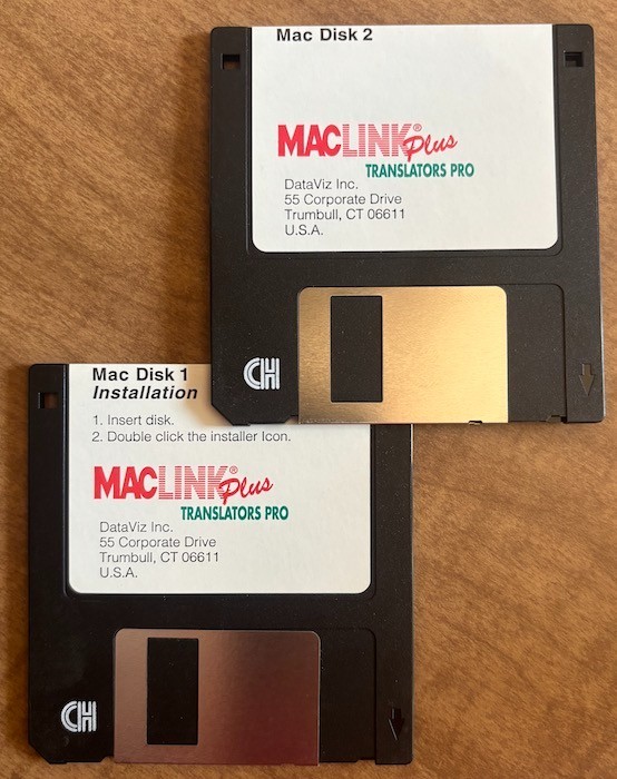 Maclink Plus Translators Pro on 3.5″ disks with box and manual for Macintosh