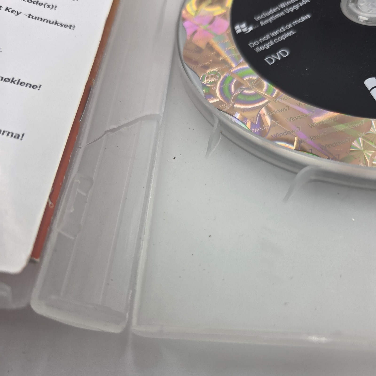 Microsoft Windows 7 Ultimate 32 & 64 Bit DVDs Genuine W/ Key – Case Damage