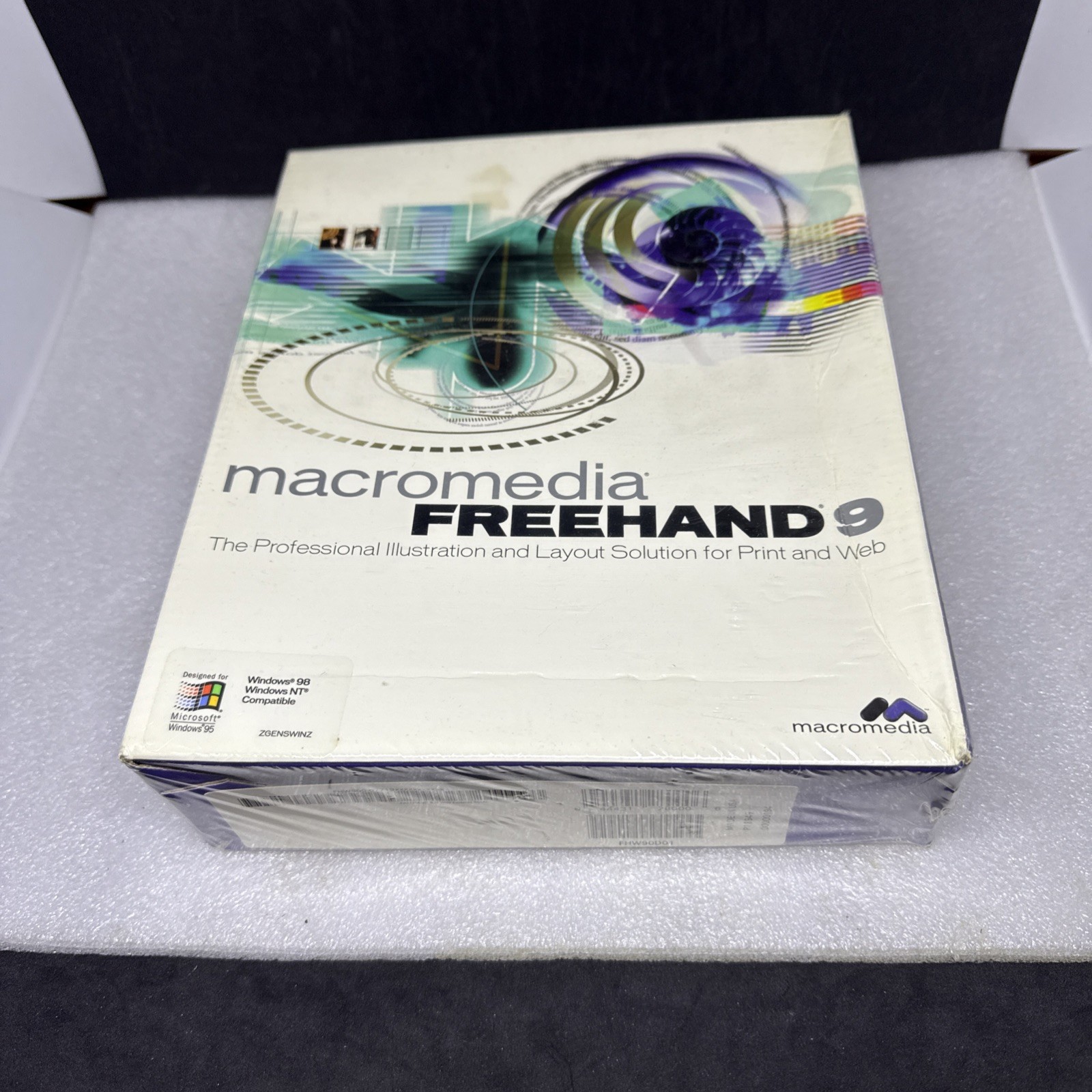 Macromedia Freehand 9 New Sealed Windows 98 / Windows NT Compatible
